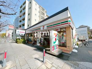 セブン-イレブン 横浜本牧原店