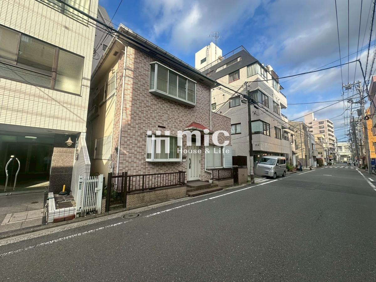 横浜市南区新川町1丁目