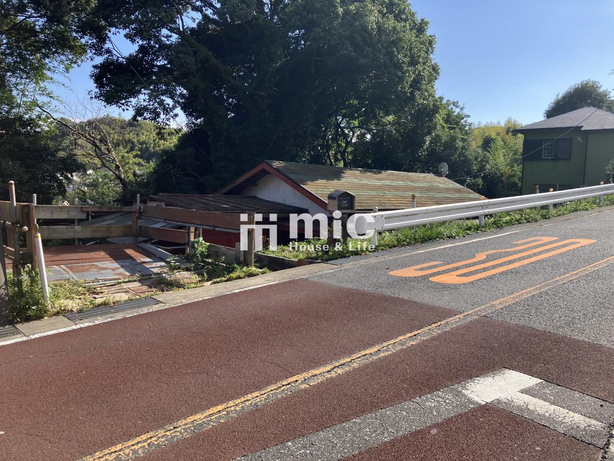 鎌倉山一丁目土地