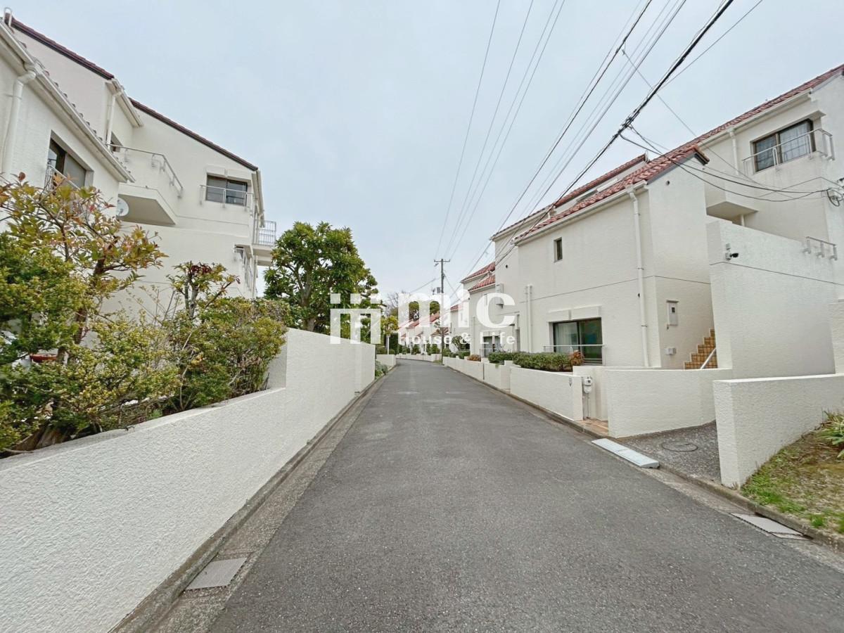 ガーデン南山手4号棟